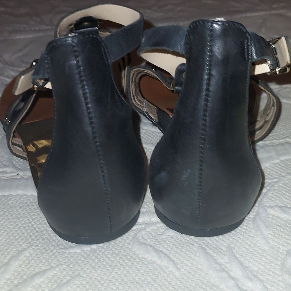 Vince Camuto sandals - Picture 2 of 8